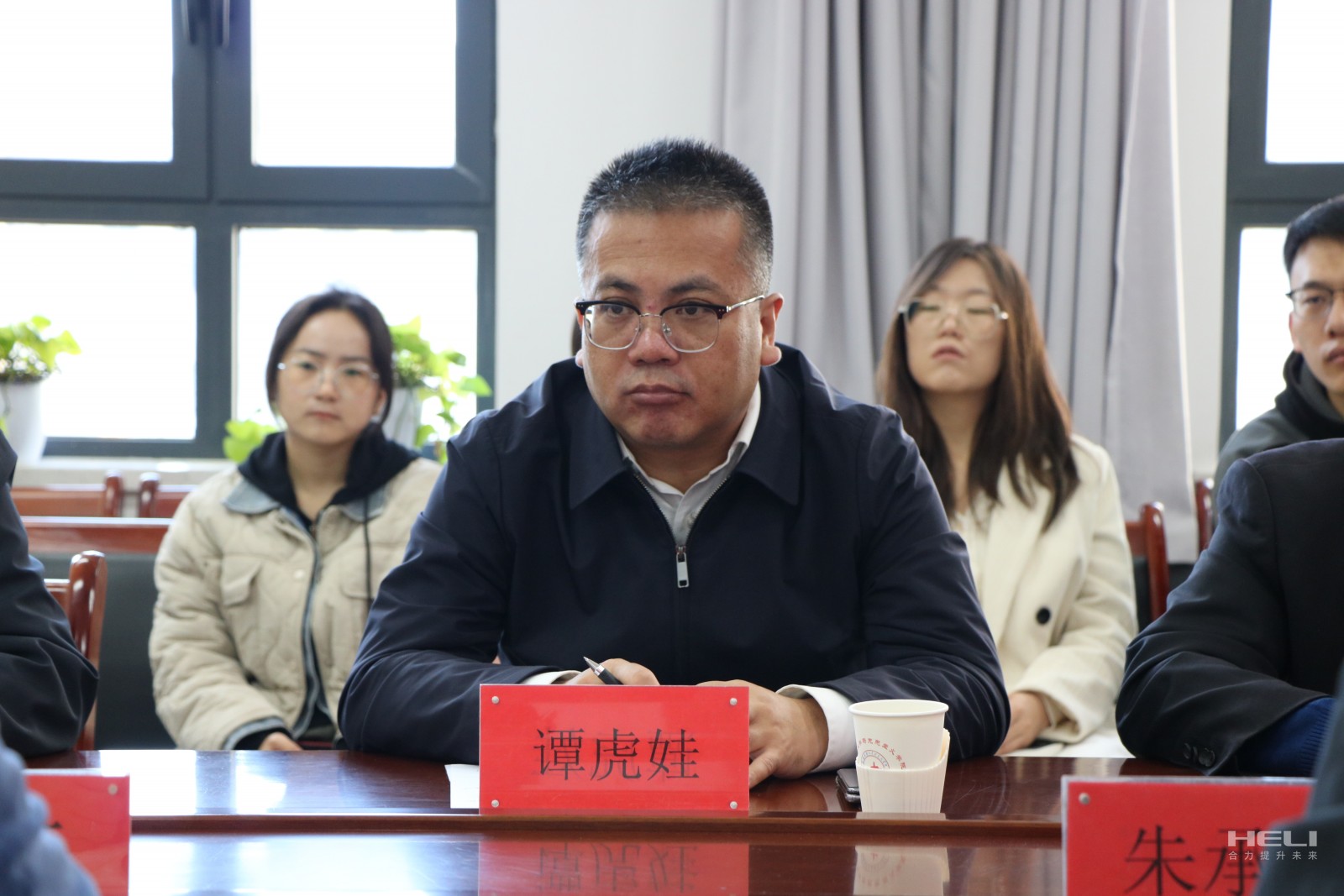 2-延安大學副校長、院黨委書記譚虎娃致辭（第三段后）.jpg